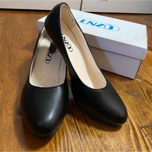 Enzo Black Rounded Toe Heels